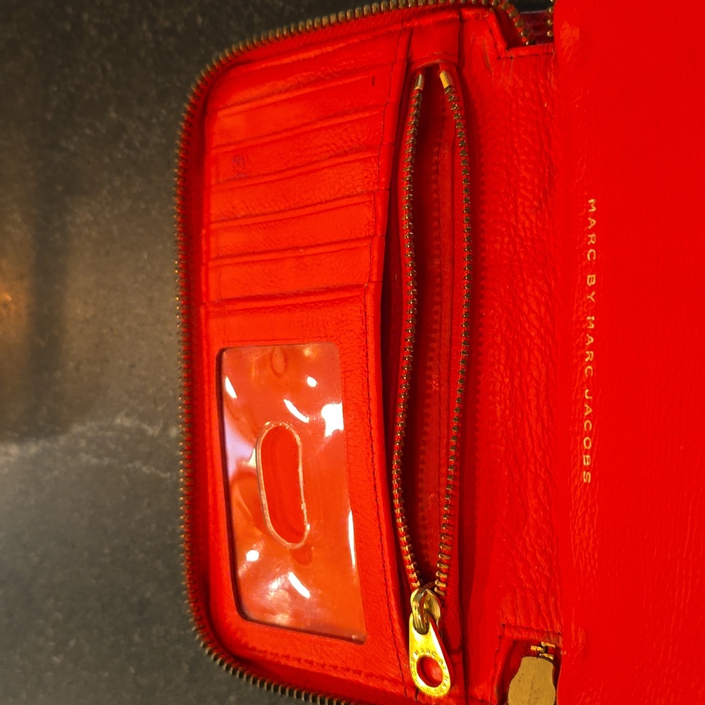 Marc Jacobs Wristlet Wallet - Picture 12 of 16